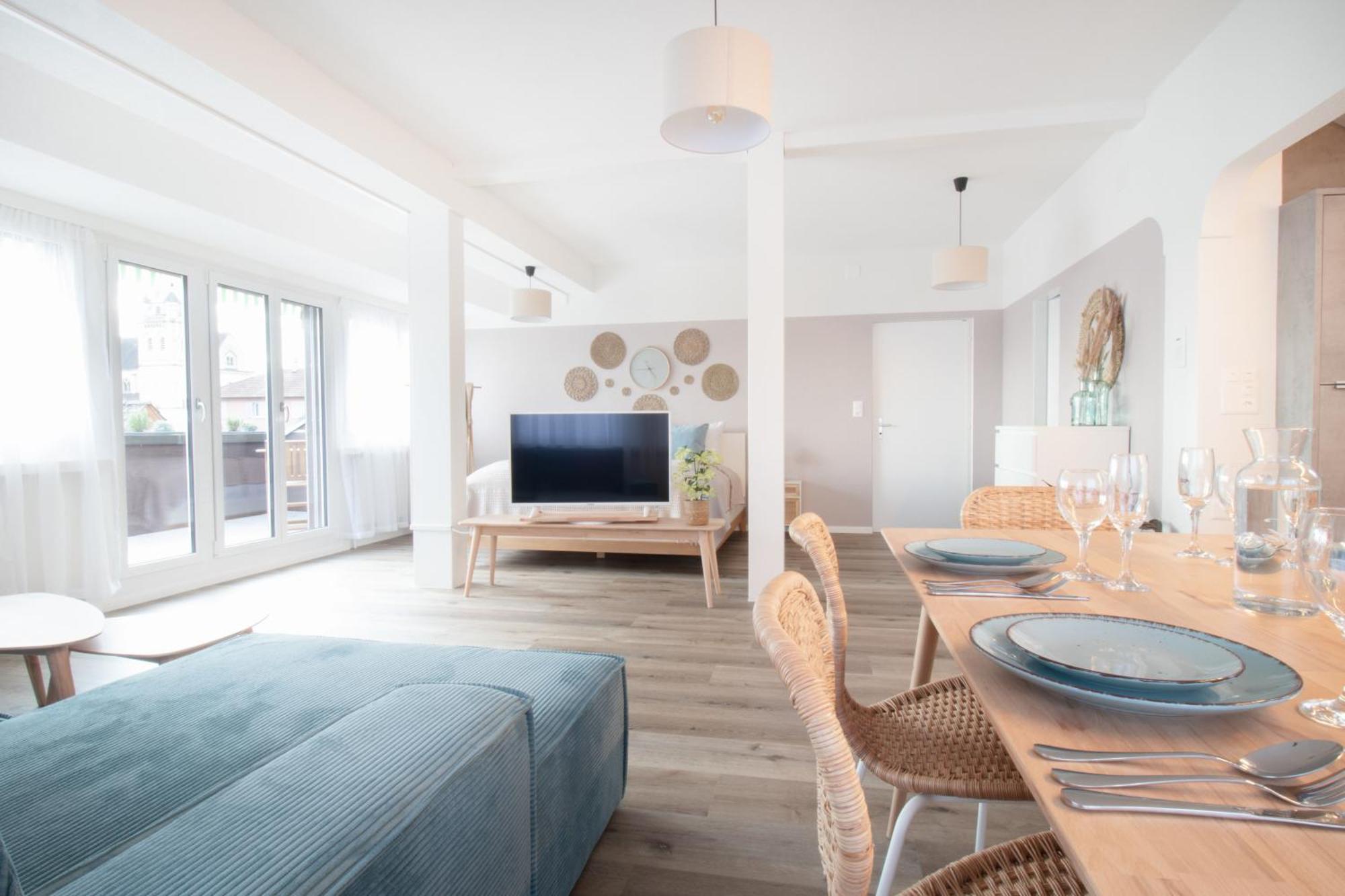 Loewe Apartment Blau ノイウハウゼン・アム・ラインファル エクステリア 写真